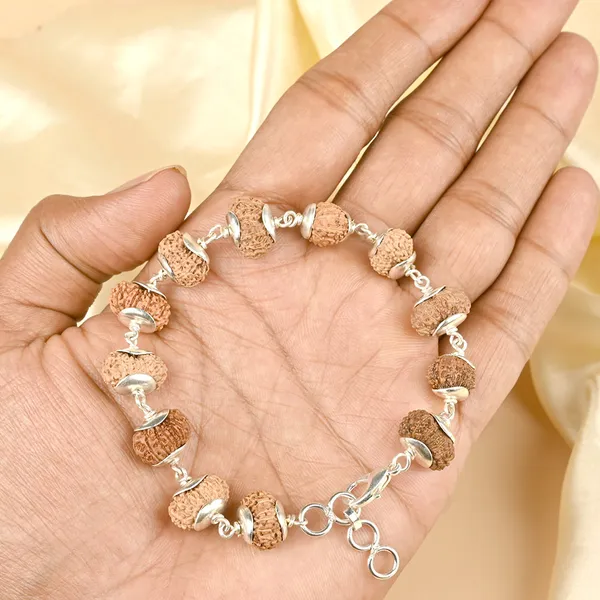 16_Mukhi_Rudraksha_925_Silver_Plain_Caps_Bracelet