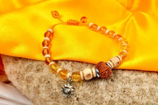 12_Mukhi_Rudraksha_Citrine_Adjustable_Bracelet
