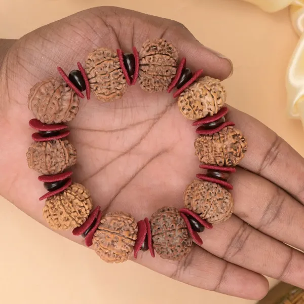 15_Mukhi_Nepali_Rudraksha_X_Red_Sandal_Woolen_Spacers_Bracelet