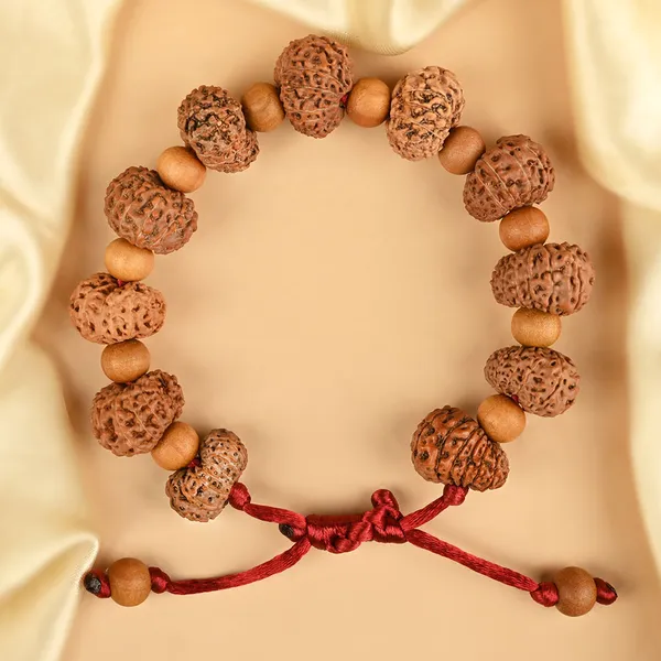13_Mukhi_Rudraksha_X_White_Sandalwood_Adjustable_Bracelet