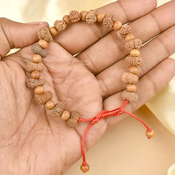 Brown_Rudraksha_16_Mukhi_White_Sandalwood_Bracelet_For_Unisex