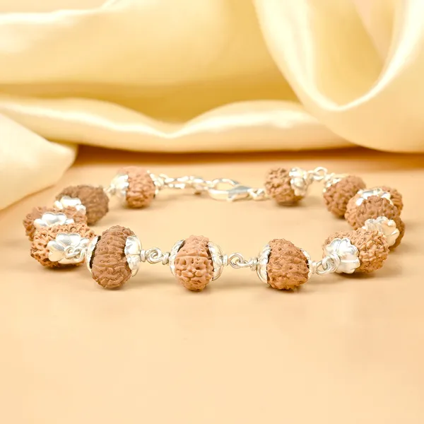 16_Mukhi_Rudraksha_925_Silver_Flower_Caps_Bracelet