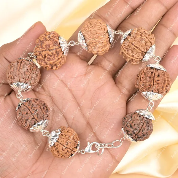 10_Mukhi_Nepali_Rudraksha_925_Silver_Star_Caps_Bracelet