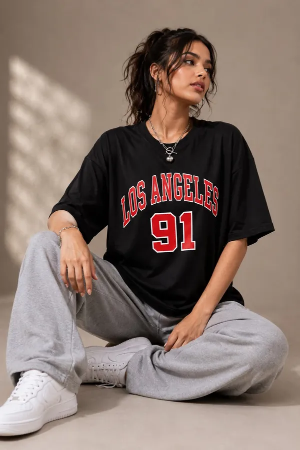 Black_Cotton_Oversized_Los_Angeles_Graphic_T-Shirt_For_Women