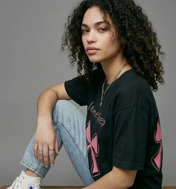 Black_Oversized_Graphic_T-Shirt_for_Women