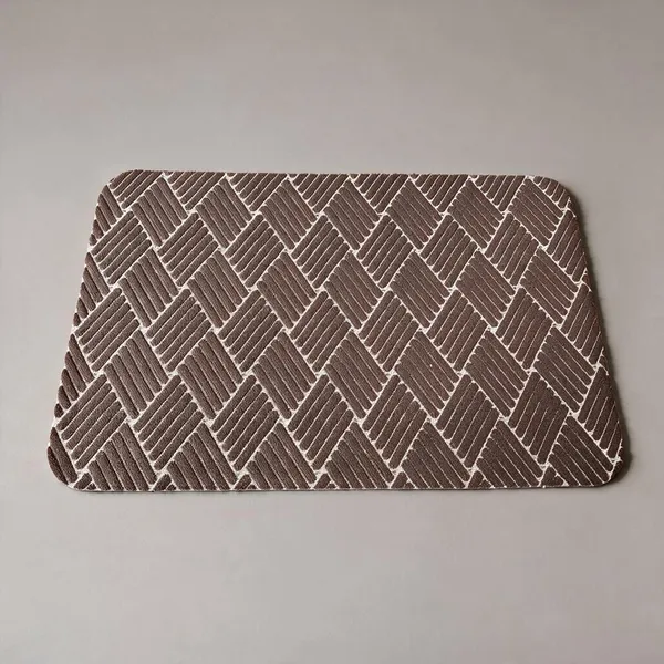 Brown_Textured_Geometric_Pattern_Floor_Mat