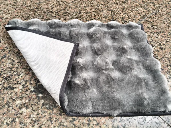 Ultra_Plush_Rabbit_Fur_Bubble_Mat,_Anti-Skid_Soft_Floor_Mat_for_Home,_Bedroom,_Bathroom_&_Entryway,_Dark_Grey,_40_x_60_cm