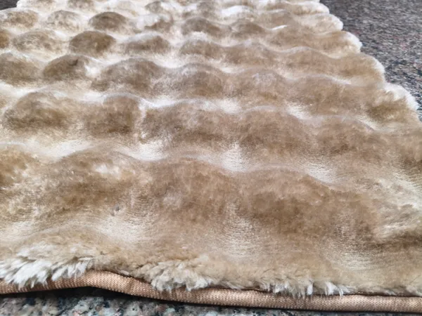 Faux_Fur_Modern_Textured_Runner_Rug