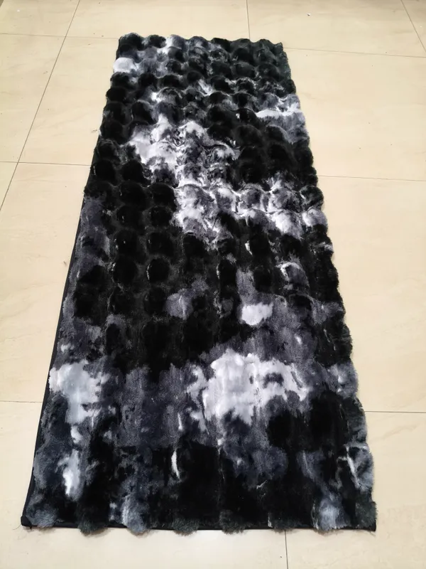 Plush_Abstract_Pattern_Area_Rug