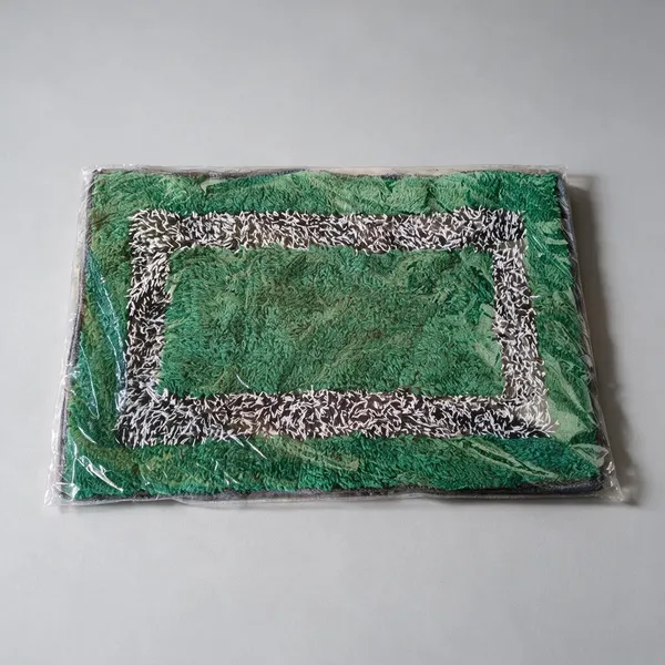 Green_Textured_Border_Pattern_Rectangular_Floor_Mat