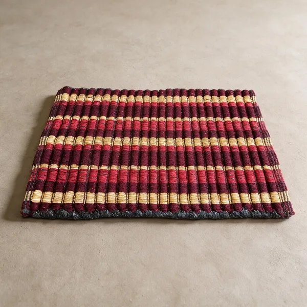 Woven_Traditional_Striped_Pattern_Floor_Rug
