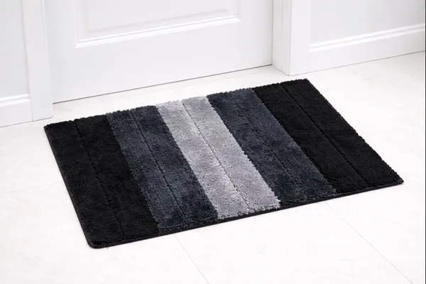 Black_And_Grey_Striped_Set_Of_2_Bath_Mats