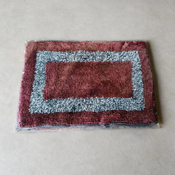 Textured_Geometric_Border_Pattern_Rectangular_Floor_Mat