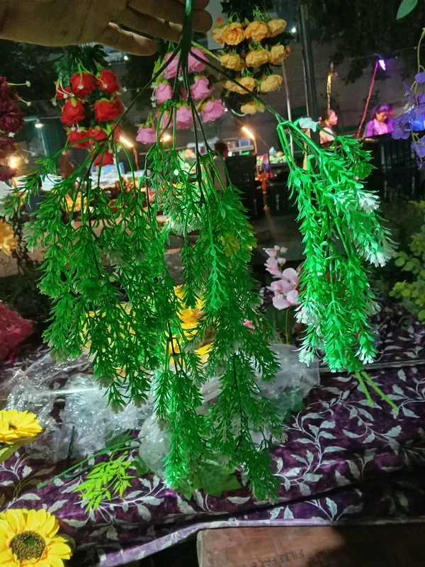 Green_Plastic_Decorative_Foliage_Artificial_Hanging_Flower_Bouquet_Pack_Of_2