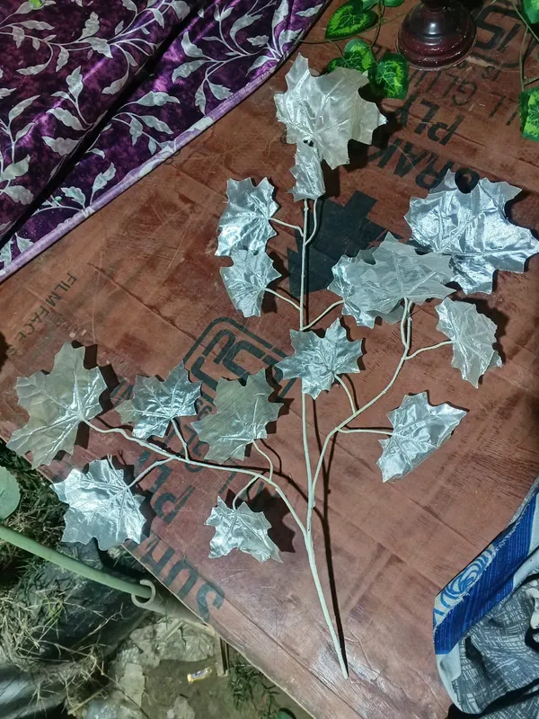 Silver_Plastic_Decorative_Artificial_Leaf_Foliage_Bunch_Pack_Of_8