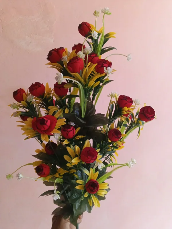 Red_Plastic_Decorative_Rose_Artificial_Floral_Bouquet