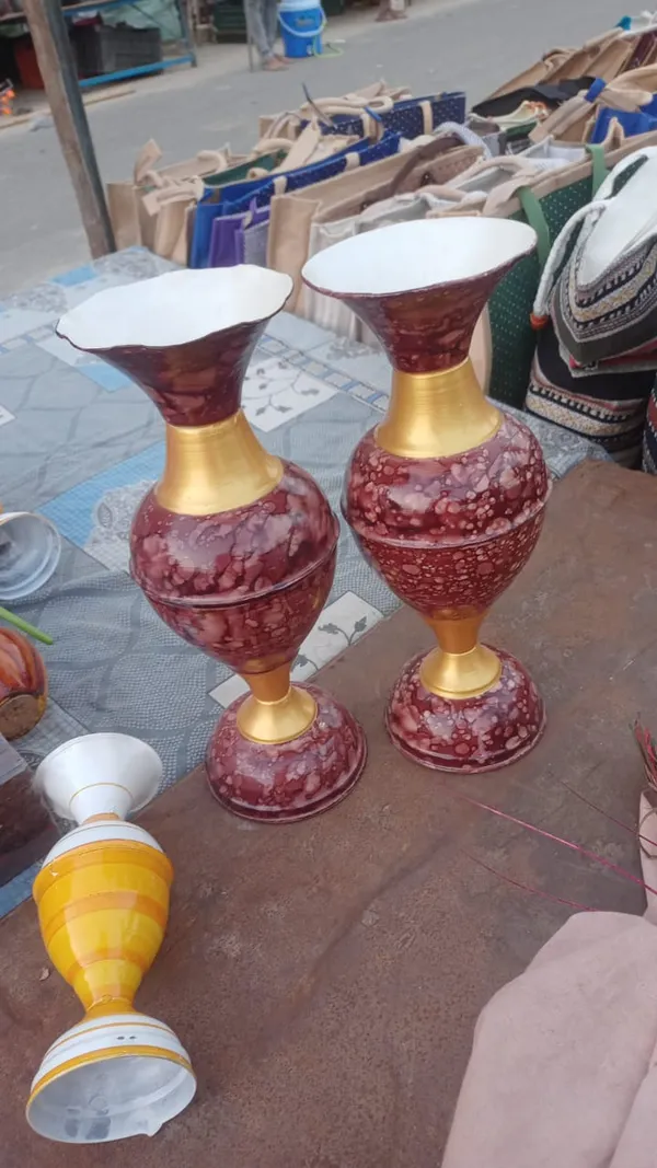Maroon_And_Gold_Wooden_Decorative_Textu_Vase_Set_Pack_Of_2