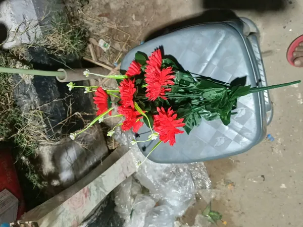 Red_Plastic_Decorative_Gerbera_Artificial_Flower_Bouquet_Pack_Of_2