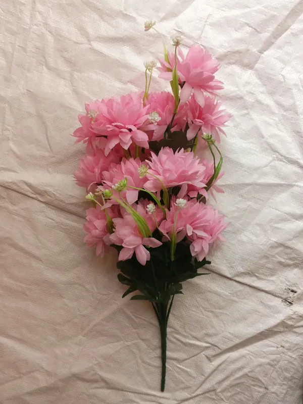 Pink_Plastic_Decorative_Artificial_Floral_Bouquet