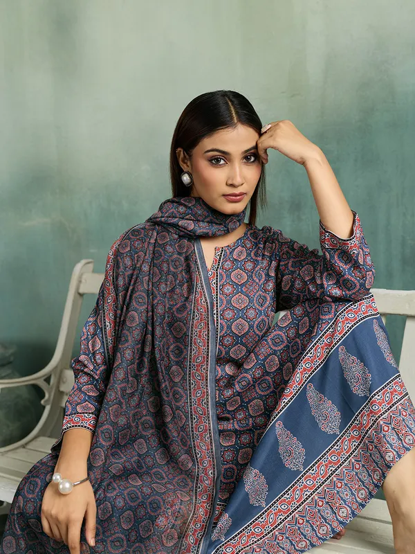 Navy_Blue_Cotton_Blend_Geometric_Print_Straight_Kurta_Pant_Dupatta_Set_For_Women
