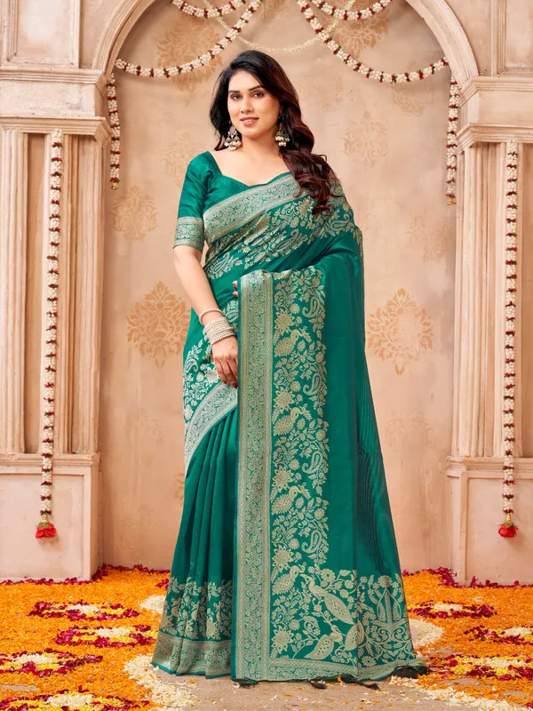 Rama_Green_Linen_Silk_Woven_Ethnic_Saree_For_Women