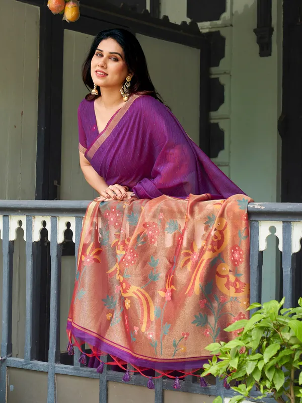 Purple_Linen_Silk_Floral_Print_Saree_With_Blouse_Piece_For_Women