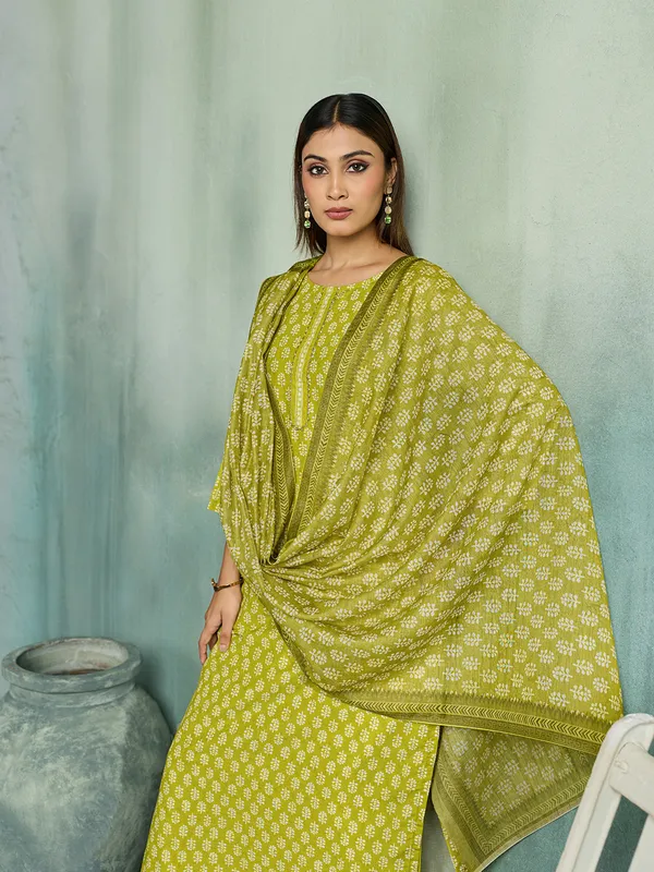 Olive_Green_Cotton_Blend_Floral_Print_Straight_Kurta_Pant_Dupatta_Set_For_Women