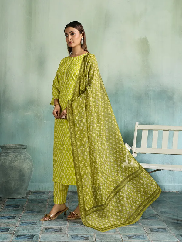 Olive_Green_Cotton_Blend_Floral_Print_Straight_Kurta_Pant_Dupatta_Set_For_Women