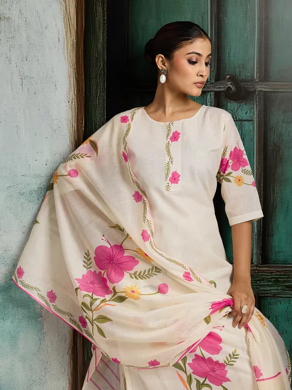 Cream_Cotton_Blend_Floral_Print_Straight_Kurta_Pant_Dupatta_Set_For_Women