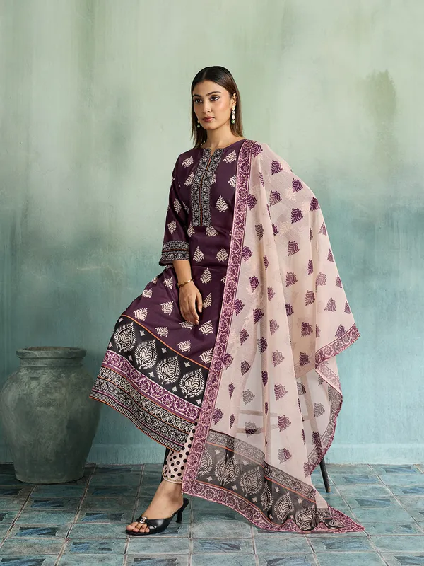 Purple_Cotton_Blend_Floral_Print_Straight_Kurta_Pant_Dupatta_Set_For_Women