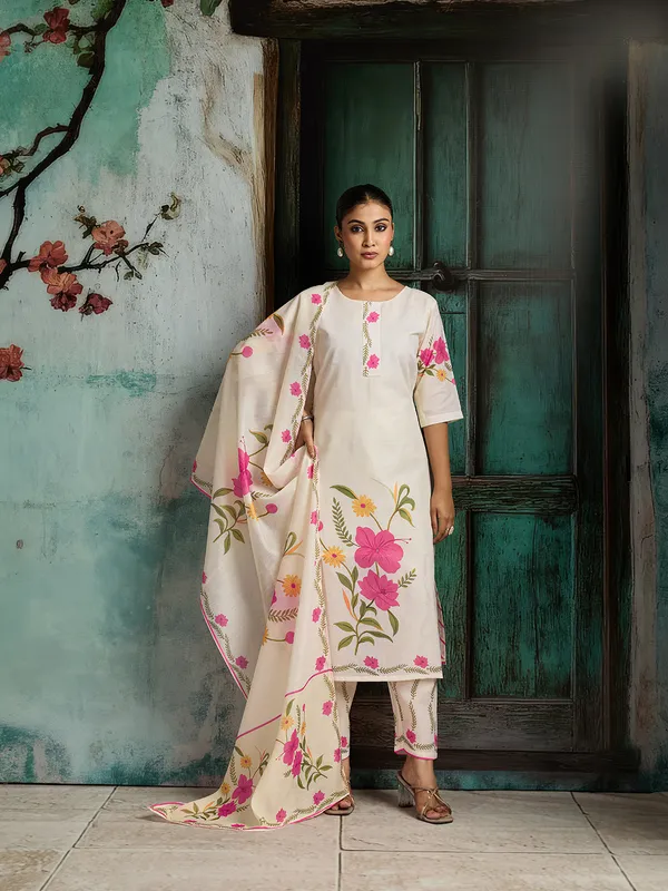 Cream_Cotton_Blend_Floral_Print_Straight_Kurta_Pant_Dupatta_Set_For_Women