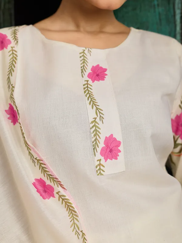 Cream_Cotton_Blend_Floral_Print_Straight_Kurta_Pant_Dupatta_Set_For_Women