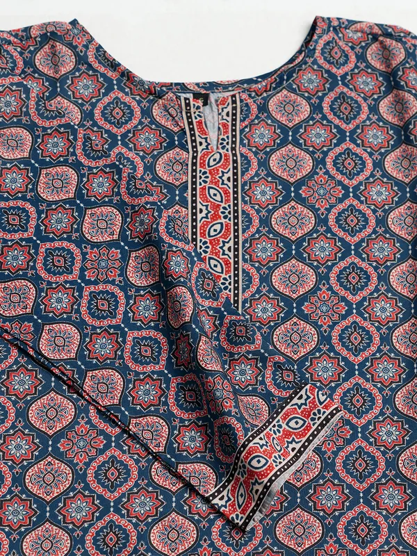Navy_Blue_Cotton_Blend_Geometric_Print_Straight_Kurta_Pant_Dupatta_Set_For_Women