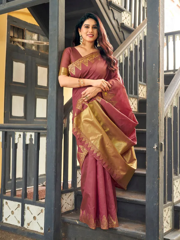 Maroon_Linen_Silk_Woven_Zari_Border_Saree_With_Blouse_Piece_For_Women