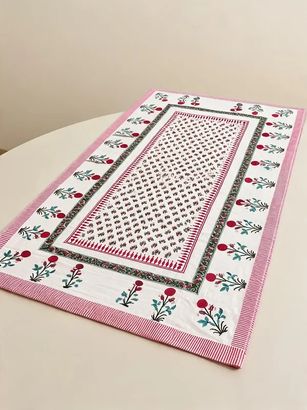 Cosmos_Floral_Print_6_Seater_Table_Cover_Set