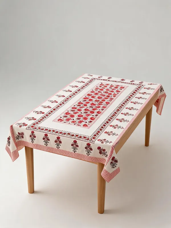 Cosmos_Fabric_Floral_Print_6_Seater_Tablecloth
