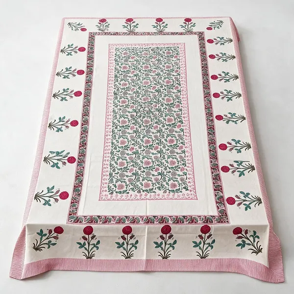 Cosmos_Floral_Print_6_Seater_Tablecloth