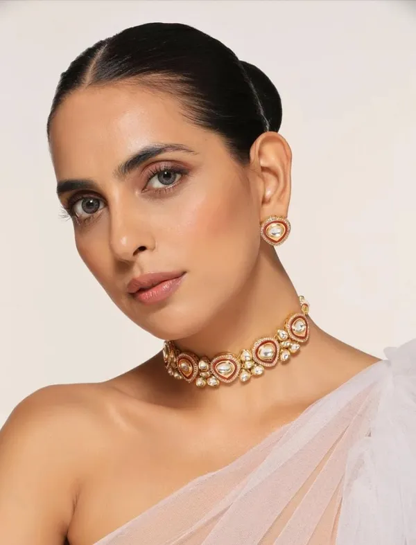 Gold_Tone_Kundan_Choker_Necklace_Set_for_Women