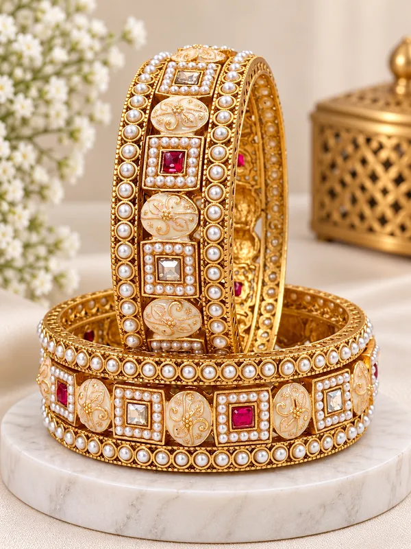 Gold_Tone_Pearl_Kundan_Bangles_Set_For_Women