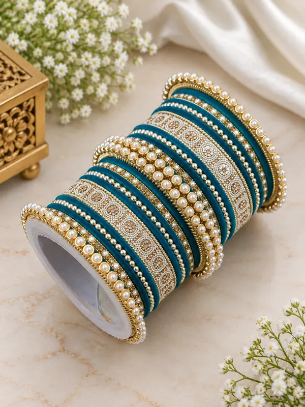 Green_Embellished_Traditional_Bangle_Set_For_Women