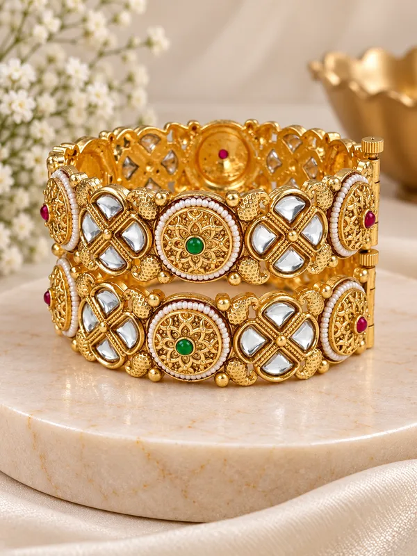 Gold_Tone_Kundan_Style_Bangle_Set_for_Women