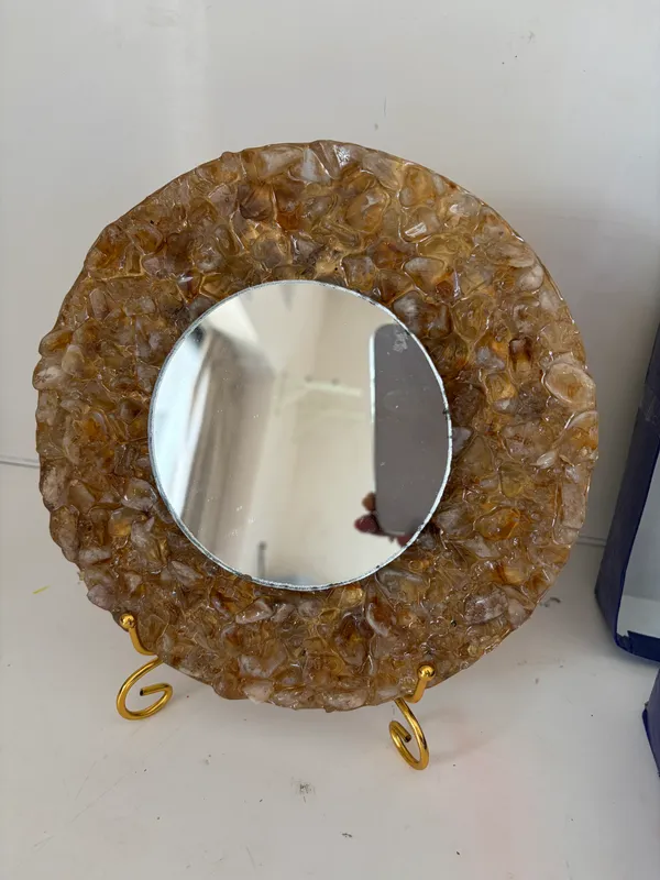 Amber_Textured_Round_Tabletop_Mirror