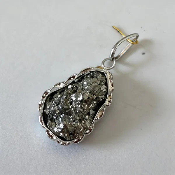 Silver_Tone_Pyrite_Crystal_Drop_Earring_For_Women