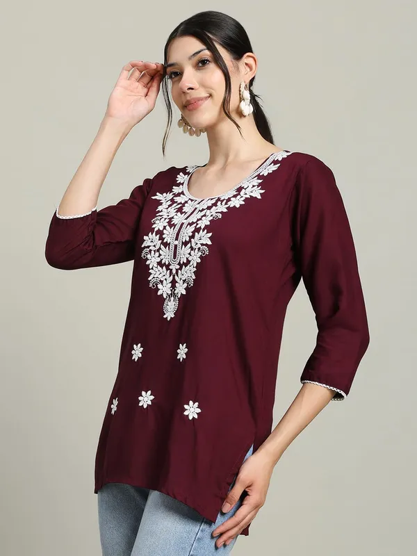 Maroon_Cotton_Straight_Fit_Embroidered_Short_Kurti_For_Women