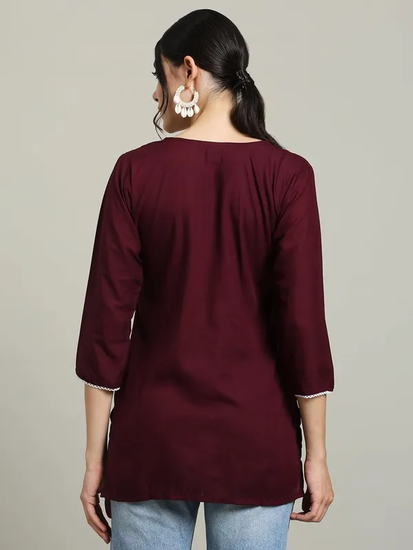 Maroon_Cotton_Straight_Fit_Embroidered_Short_Kurti_For_Women