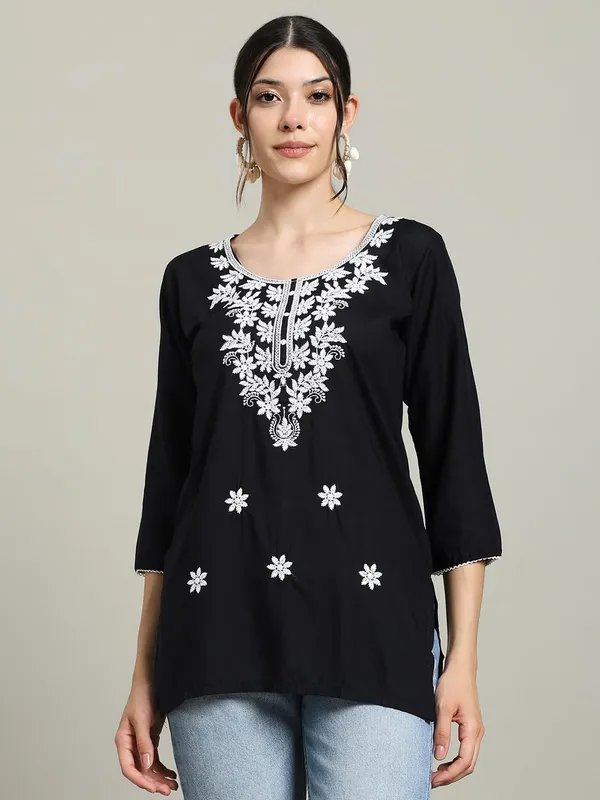 Black_Cotton_Straight_Fit_Embroidered_Short_Kurti_For_Women