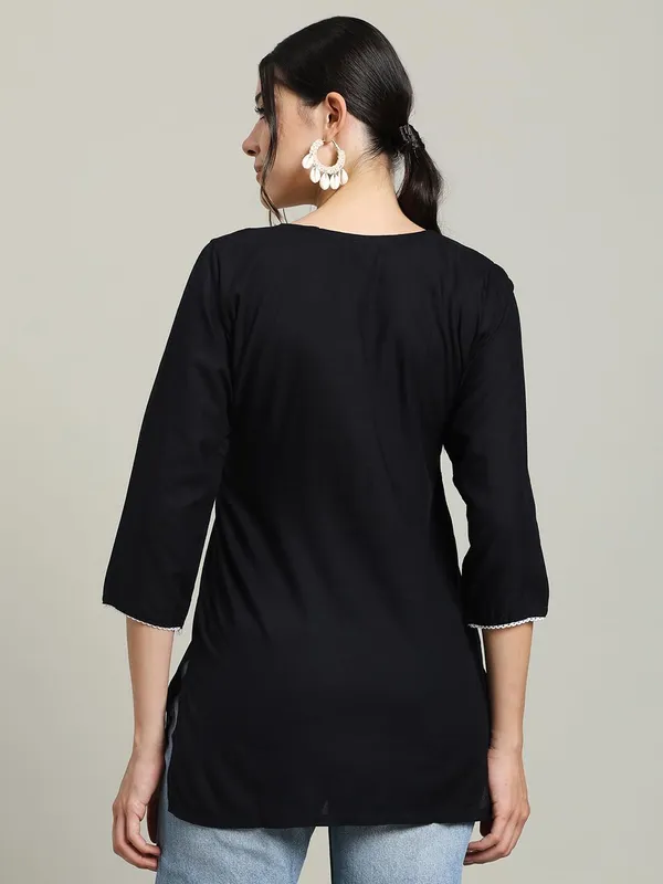 Black_Cotton_Straight_Fit_Embroidered_Short_Kurti_For_Women