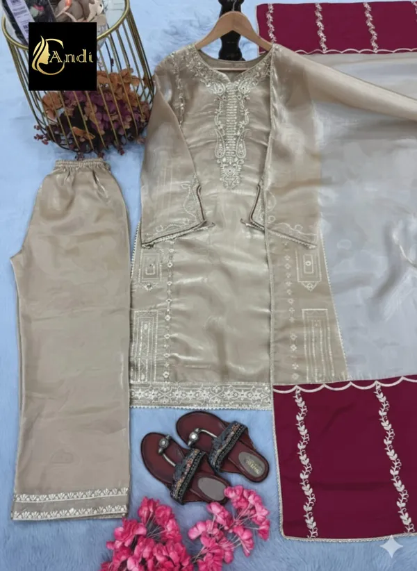 Heavy_Pakistani_Embroidered_Kurti_Pant_Dupatta_Set