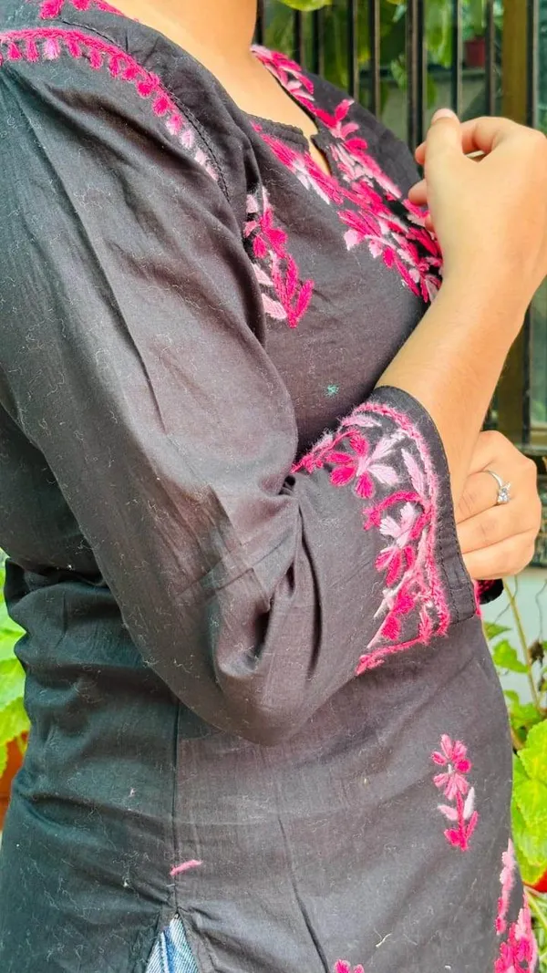 Black_And_Pink_Premium_Cotton_Top_For_Women