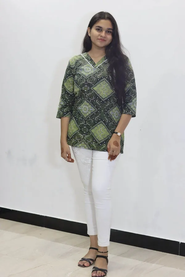 Black_Premium_Cotton_Top_For_Women